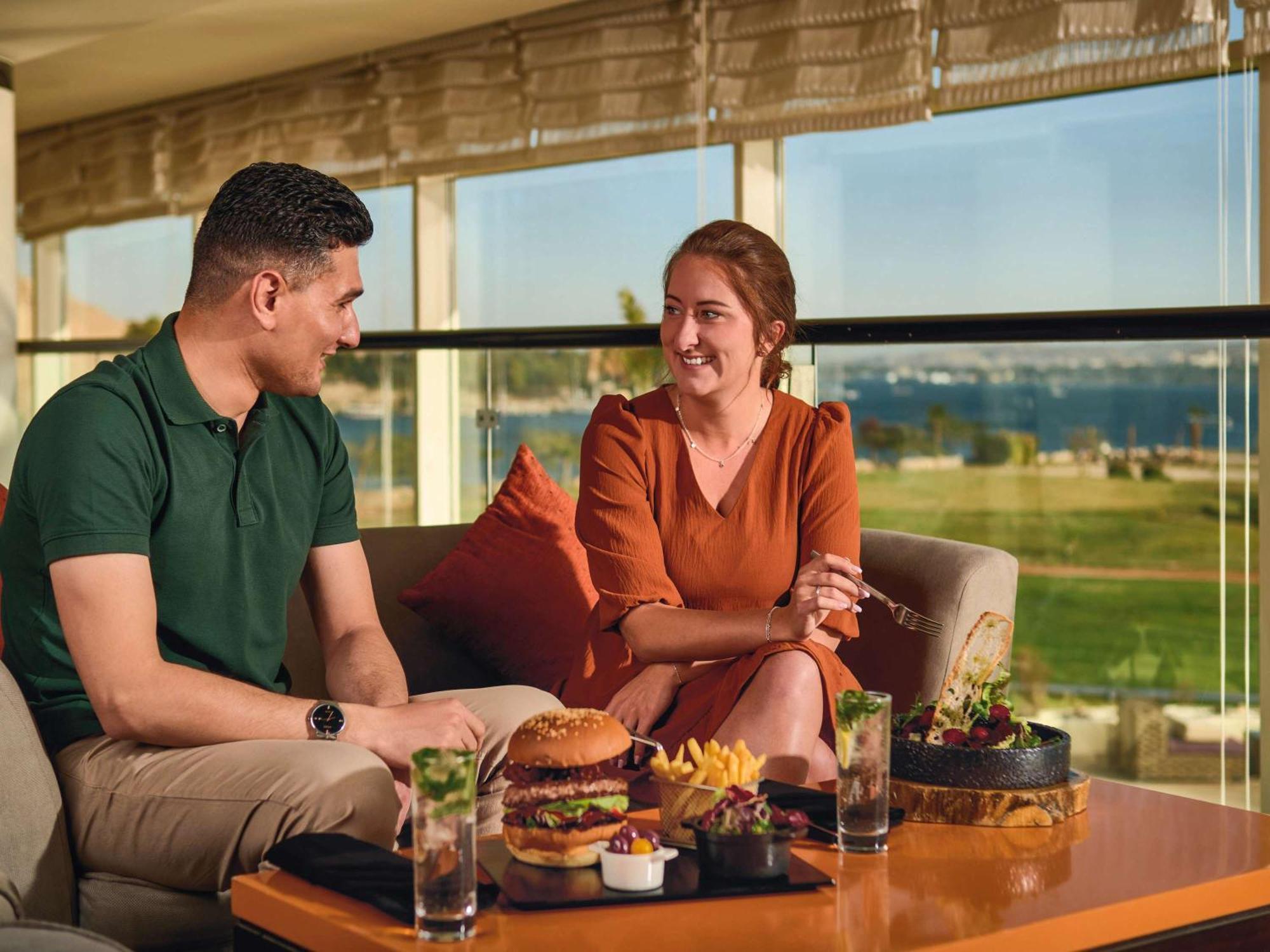 โมเวนพิค รีสอร์ต อัสวาน Hotel ภายนอก รูปภาพ